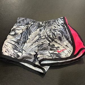 Baby Nike tempos